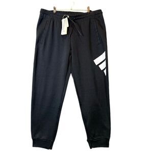 NWT Adidas Icon Black Joggers 7/8 Style Straight Leg Zip Cuff Size Medium